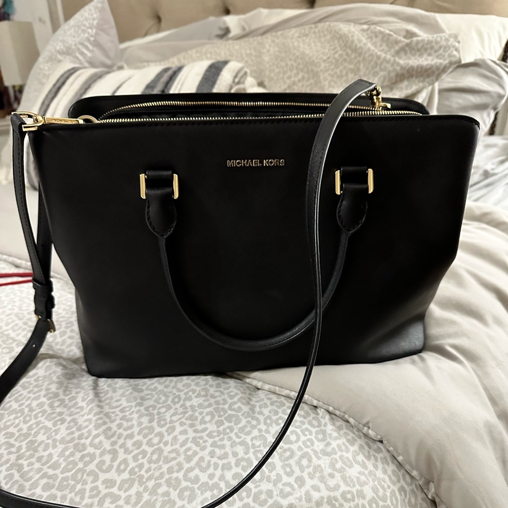 MK PURSE